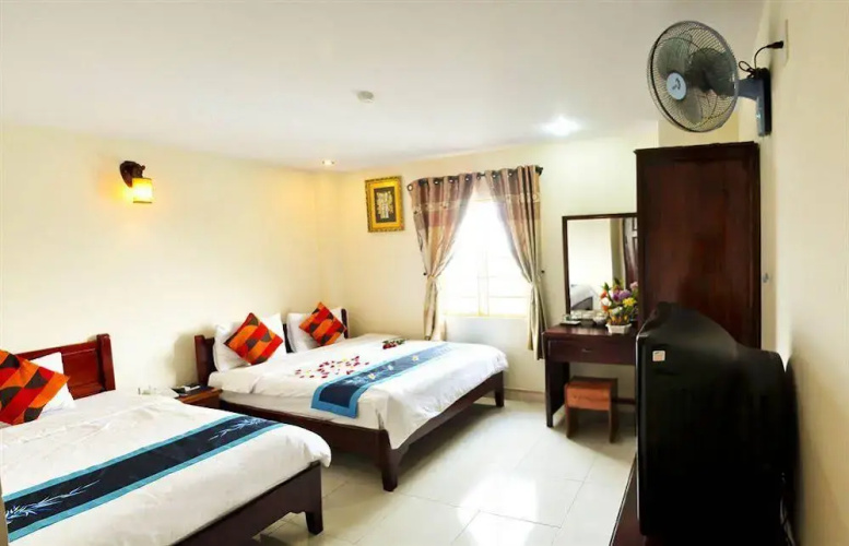 Champa Hotel