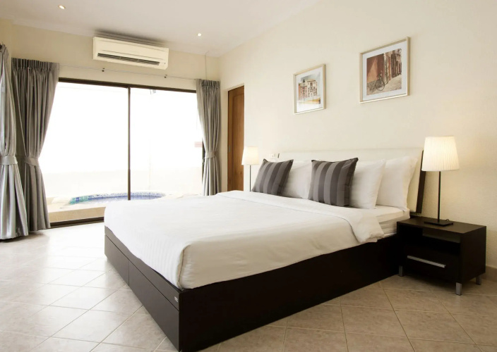 Avoca Pool Villas