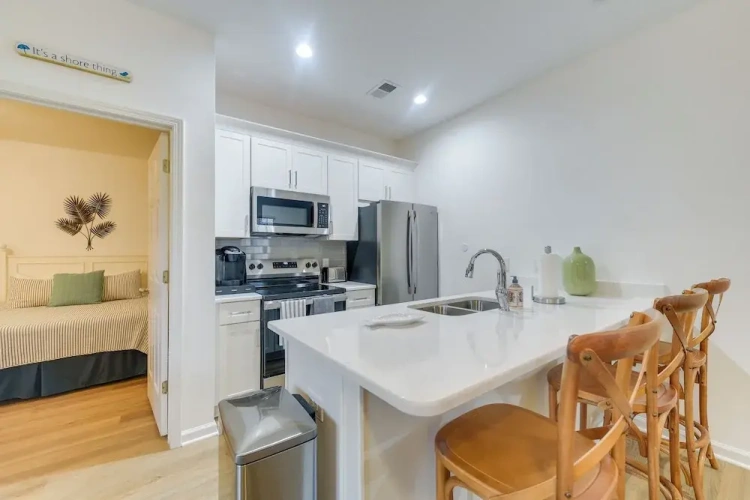 2 Bedrooms Apartment
