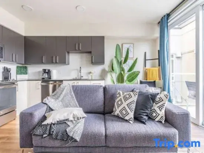 1BR | Views, Rooftop, Gym | Sophari B | Bellevue