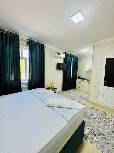 Khan Apartments