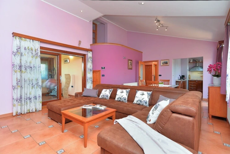 3 Bedrooms Standard Apartment