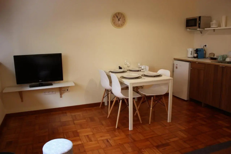 Studio 312 - With Free Parking