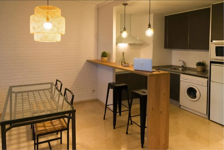 2 Bedrooms Grand Apartment with partial sea view
