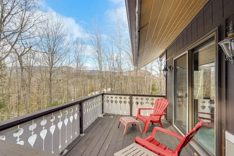 3 Bedrooms Apartment with balcony
