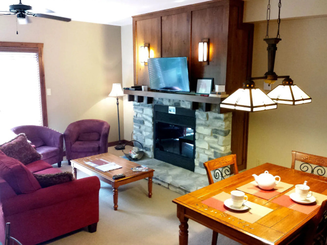 Tremblant les Eaux by Les Suites