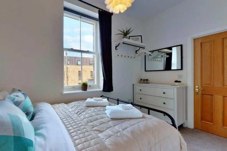 Peak Dale Apartment