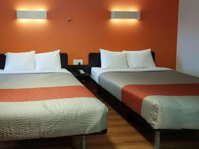 Motel 6 Cranbrook, BC