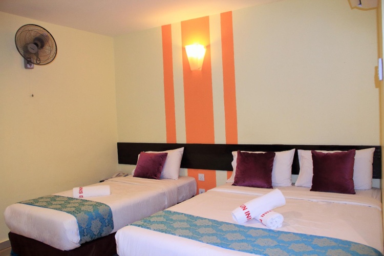 Standard Twin Family room