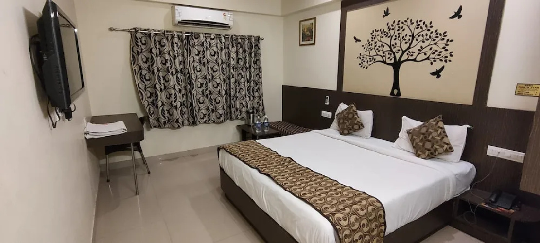 OYO 976 Hotel North Star
