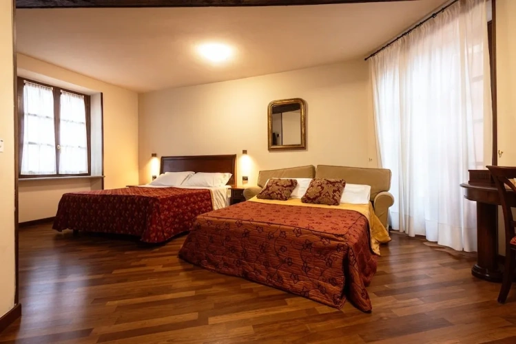 Standard Quadruple room