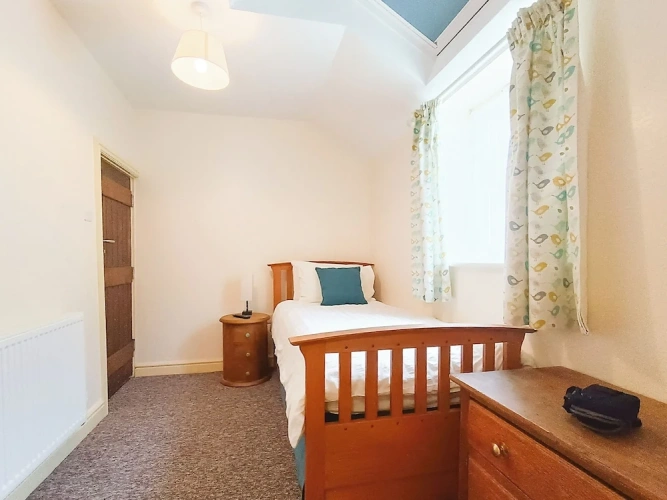 Standard Single Basement room