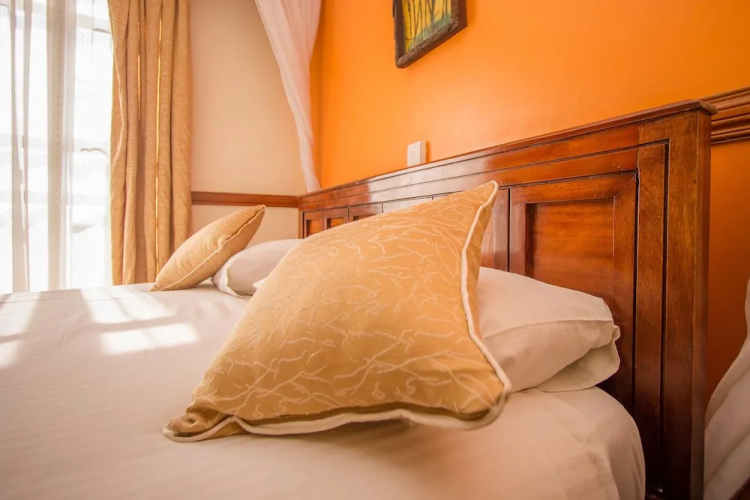 Gray's Oak Hotel