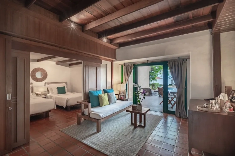 2 Bedrooms Suite beachfront