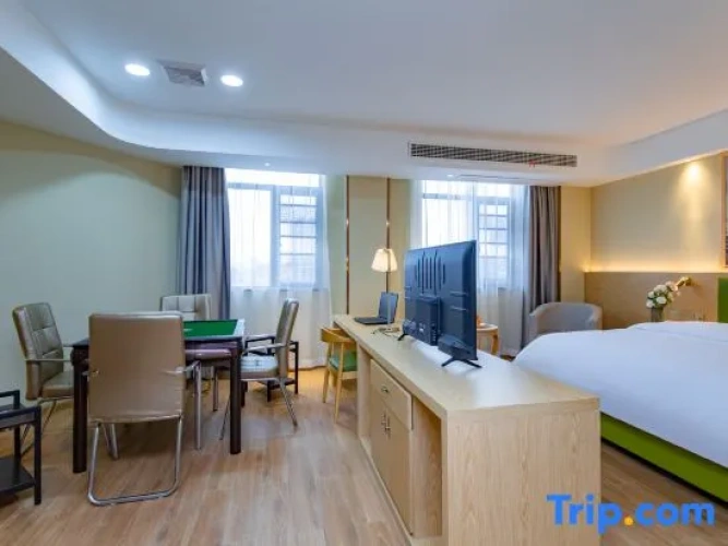 Deluxe Suite