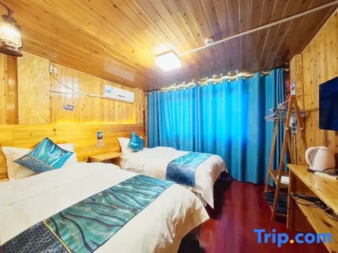 Standard room with river view