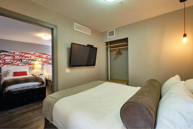 Deluxe Family room