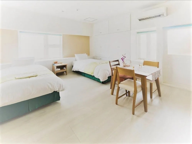 Wires Hotel