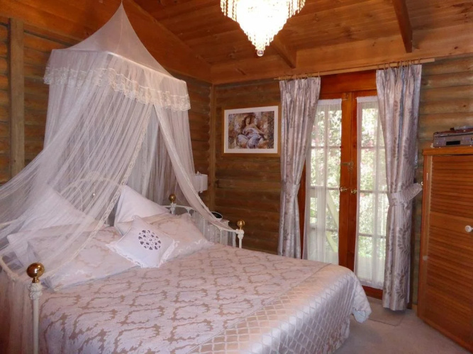 Aldgate Lodge Bed & Breakfast
