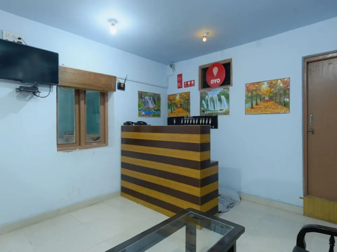 Oyo 18868 Hadimba Valley Manali