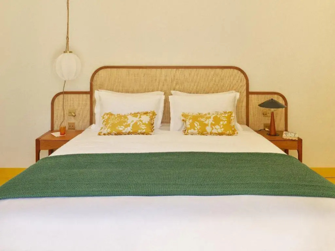 Hôtel La Tartane Saint -Tropez