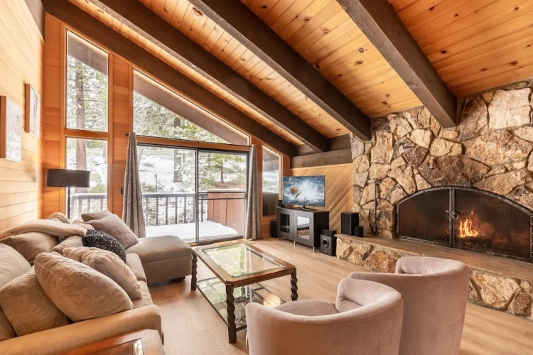 3 Bedrooms Cottage