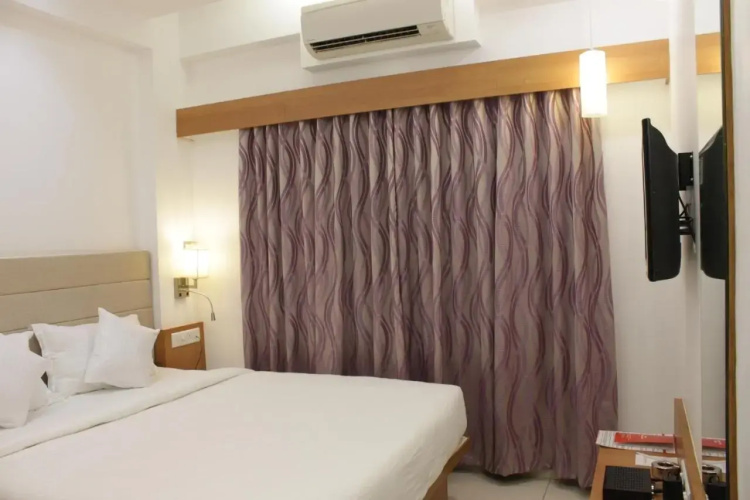 Ashray Inn
