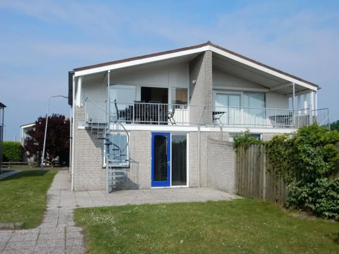 3 Bedrooms Cottage