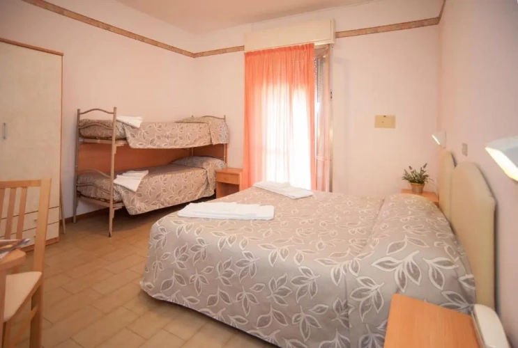 Standard Quadruple room