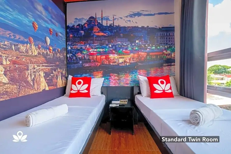 Standard Twin room