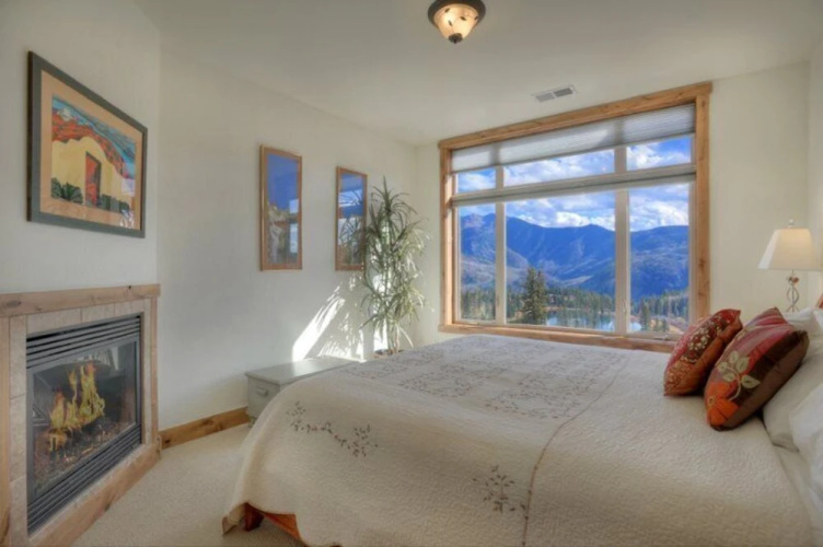 Peregrine Point 204