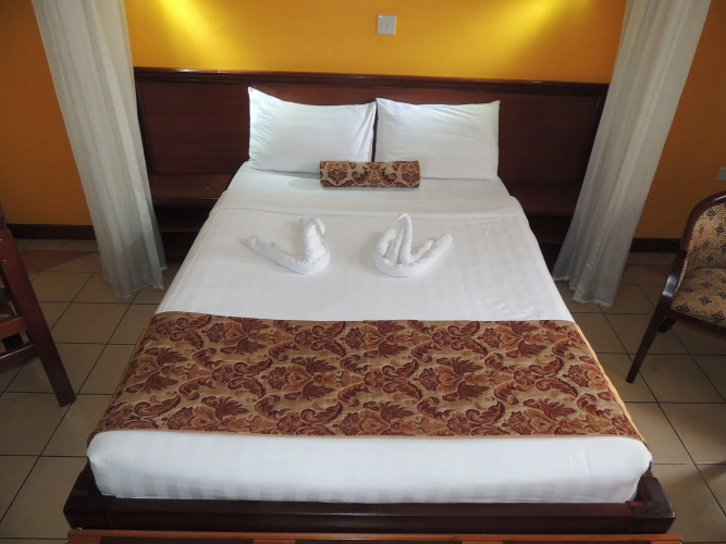 Hennessis Hotel