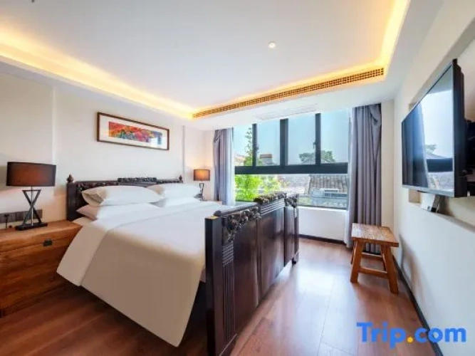 Deluxe Family Suite
