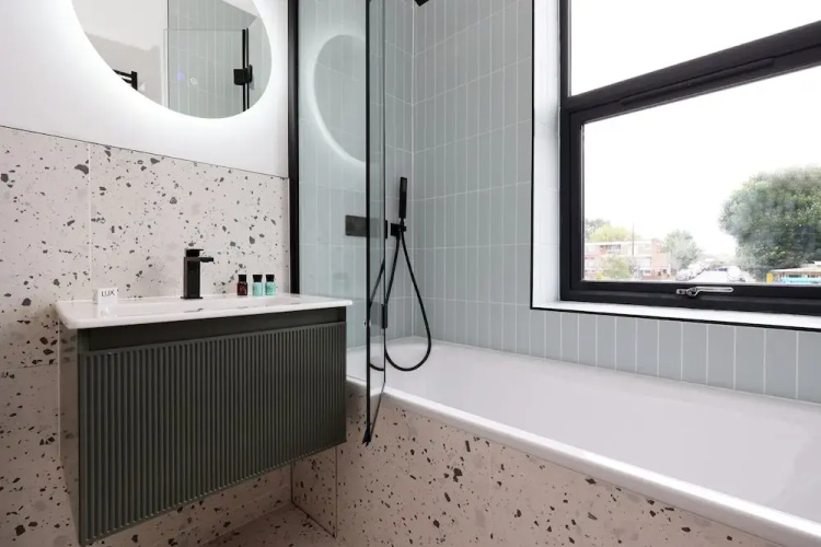 7min Central Bristol - Sleeps 7 - Free Parking