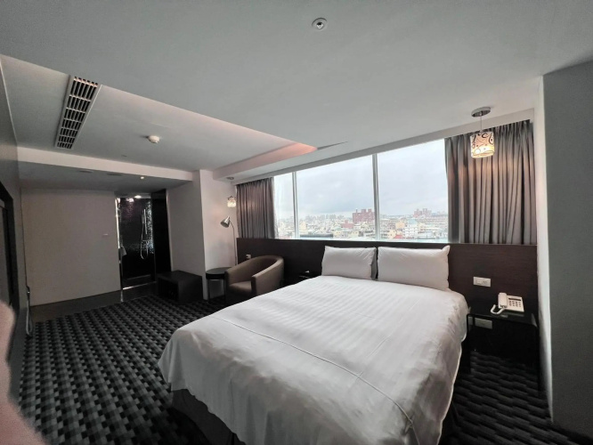 Chiayi Look Hotel