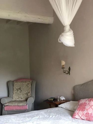 Cottage with garden view
