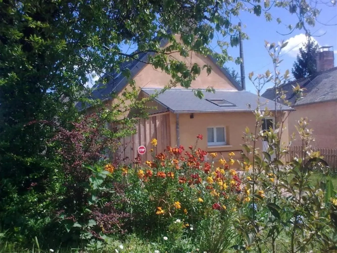 3 Bedrooms Cottage