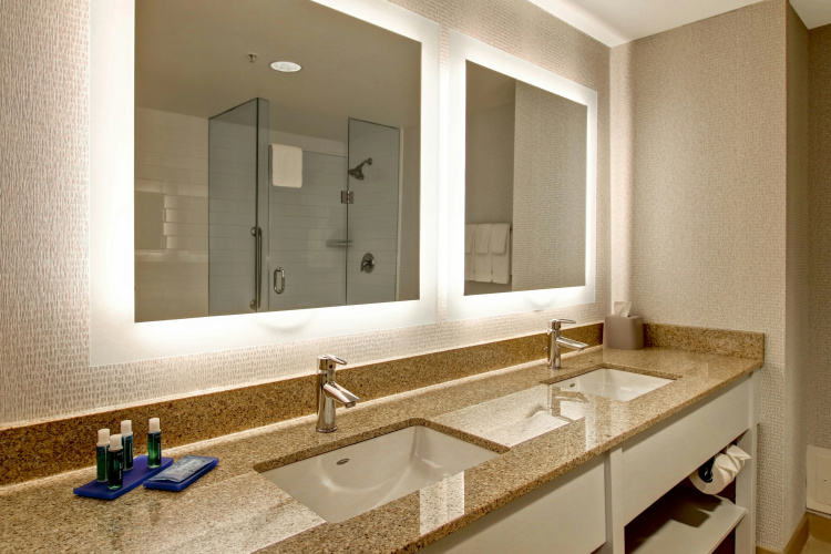 Holiday Inn Express & Suites Toronto - Markham photo 10