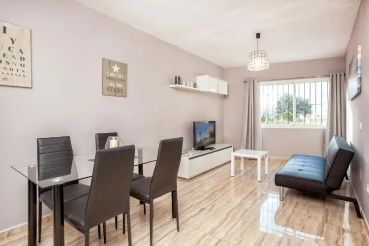1 Bedroom Apartment