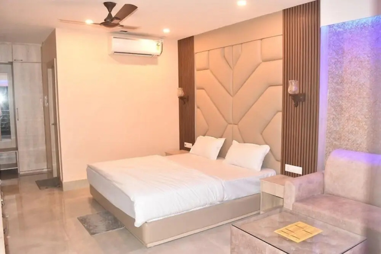 Hotel Yashoda International