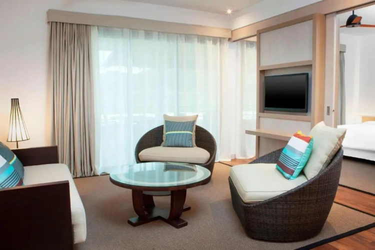 2 Bedrooms Suite with garden view