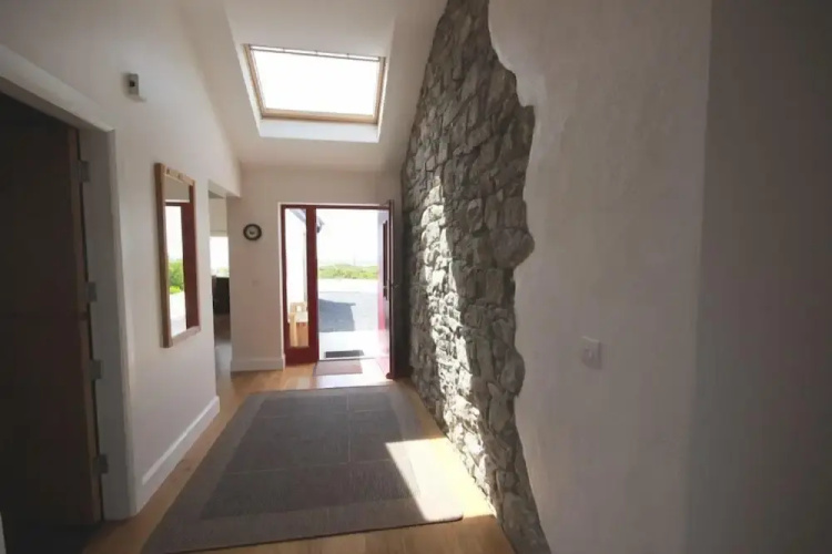 The Top House, Roundstone