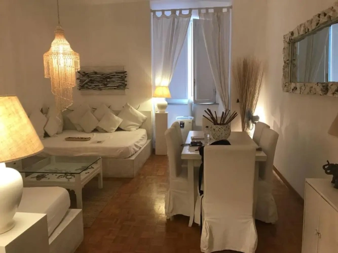 3 Bedrooms Apartment