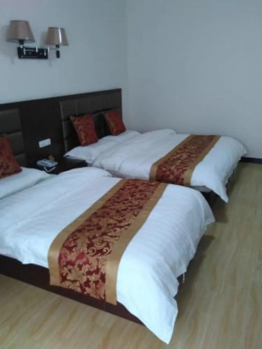 Xianyang Run 8 Business Hotel