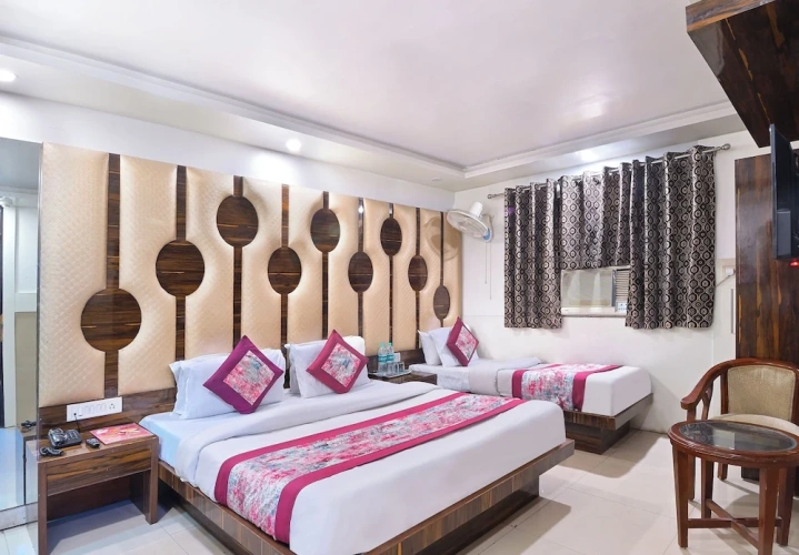 1 Bedroom Deluxe Triple room
