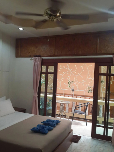 Khun Ying House