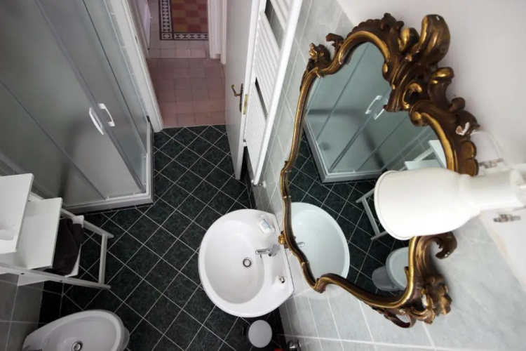 Charming Apartment Near Piramide