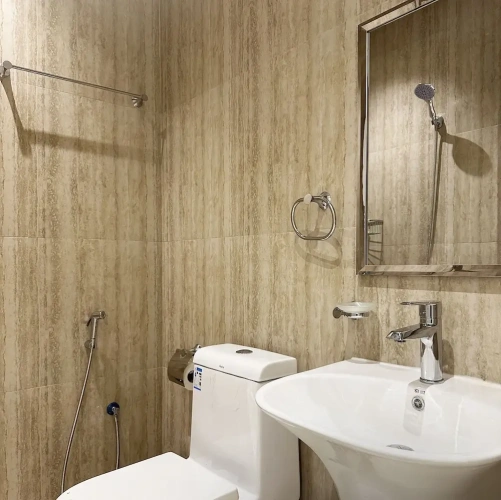 3 Bedrooms Apartment