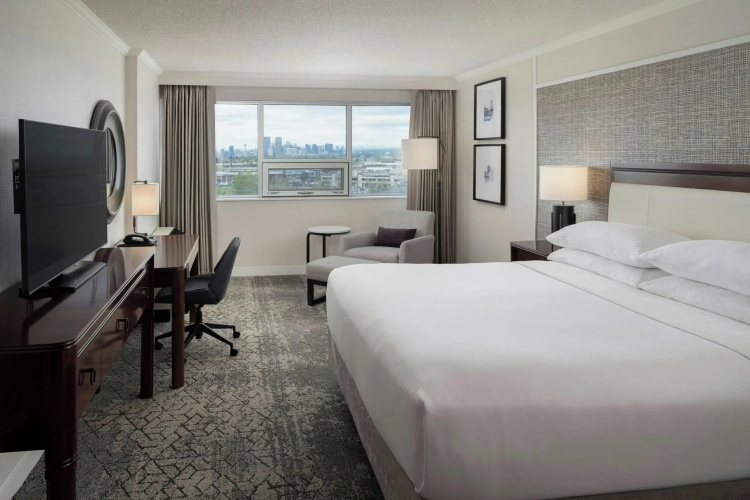 Sheraton Cavalier Calgary Hotel photo 6