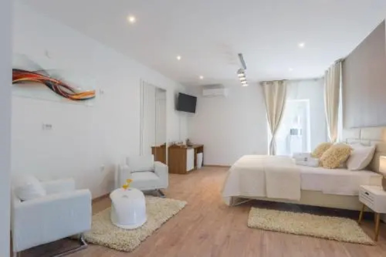 S&S rooms